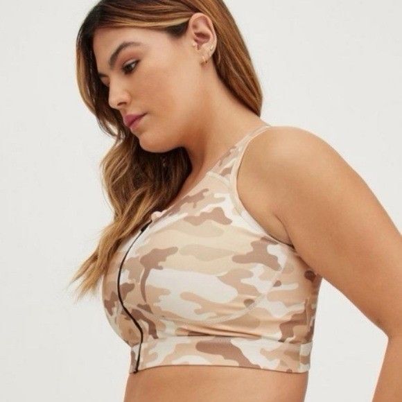 Torrid Active Neutral Beige Camo Print Racerback Zip From Sports Bra Size 3 EUC! - Picture 1 of 5